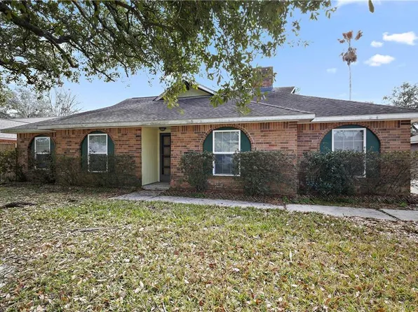 427 Broken Bough Dr, Slidell, LA 70458