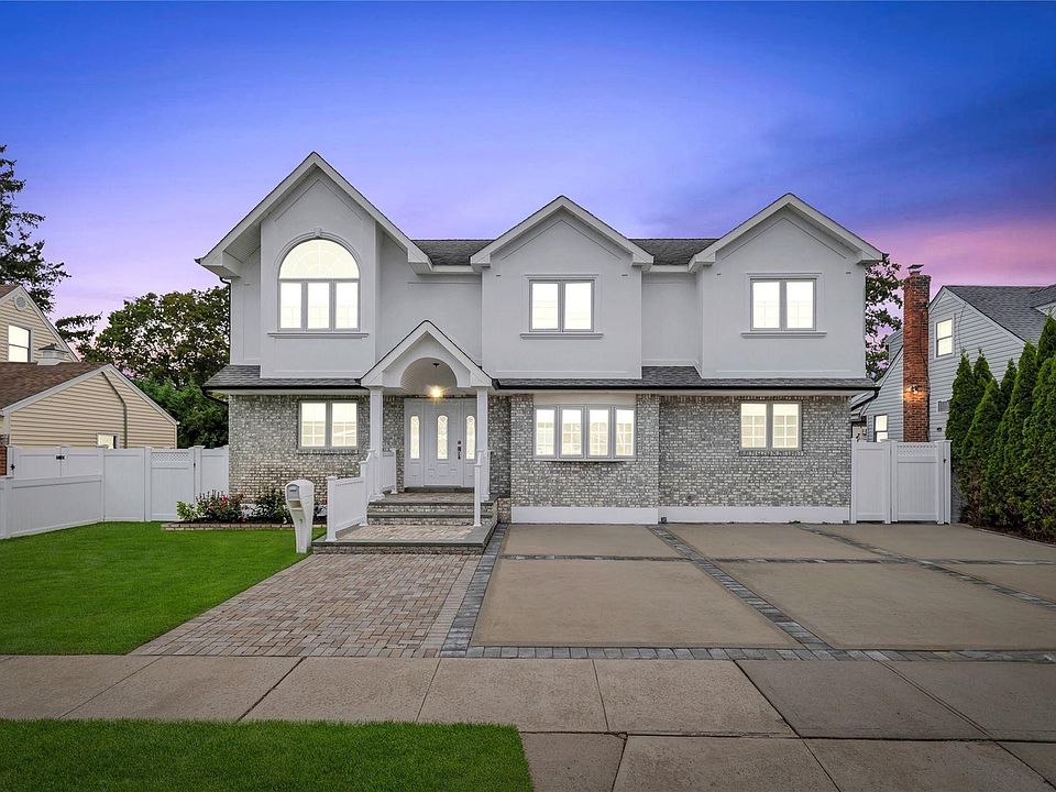 1st image of 56 1st Avenue