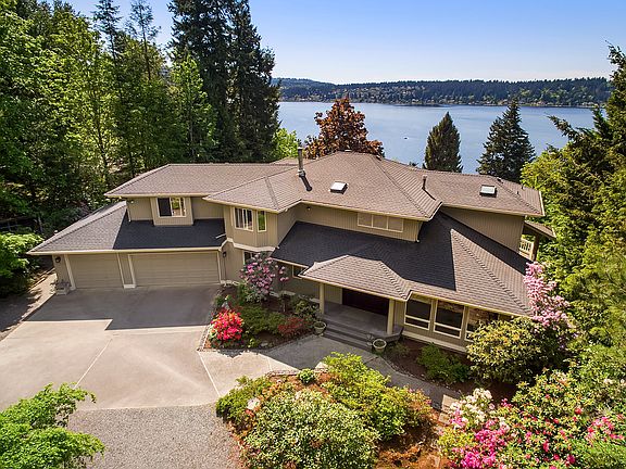 2nd image of 1815 Lake Sammamish Pkwy SE