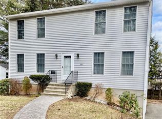 578 S Main St, West Hartford, CT 06110