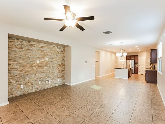 5th image of 10406 W Hughes Dr