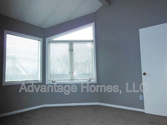 5th image of 4811 Horton St