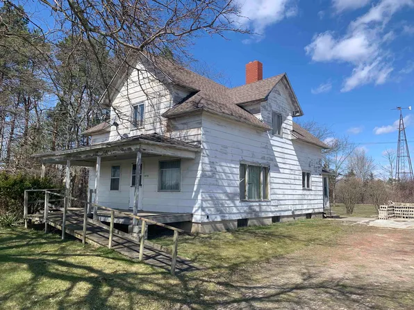 1070 W Salzburg Rd, Auburn, MI 48611