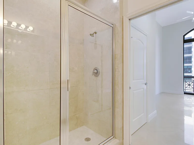 701 S Olive Ave #316 — Photo 32