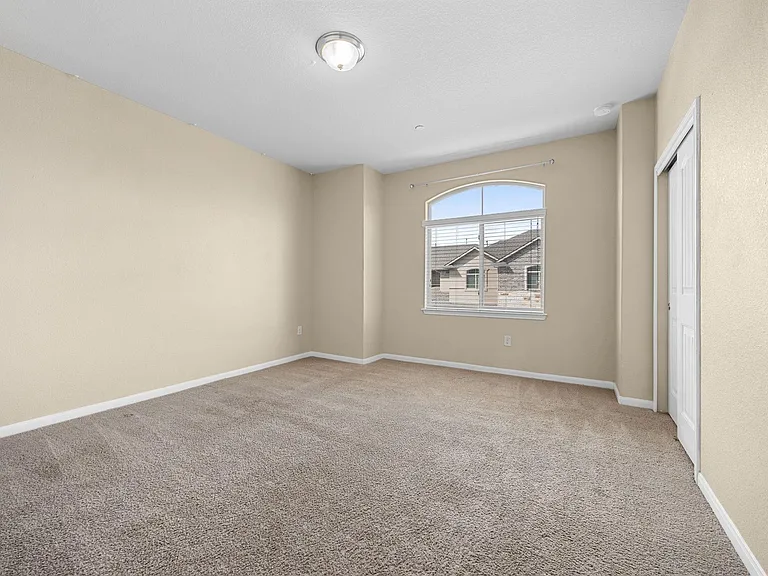2880 Donnell Dr #101 — Photo 20