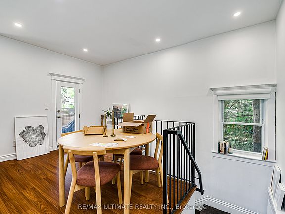 5th image of 56 Wright Ave