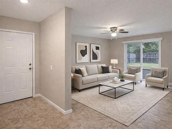 3rd image of 416 BANANA CAY DRIVE #D