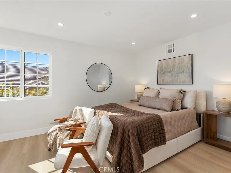 5 Chatri Cir — Photo 26
