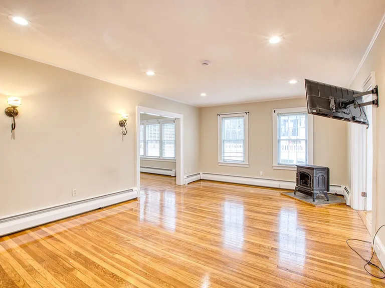 117 John Ave — Photo 8