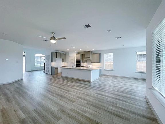 5th image of 28330 0 Hannahs Harbor Ln