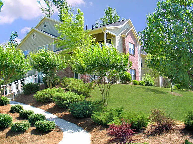 4480 Platinum Dr — Photo 2