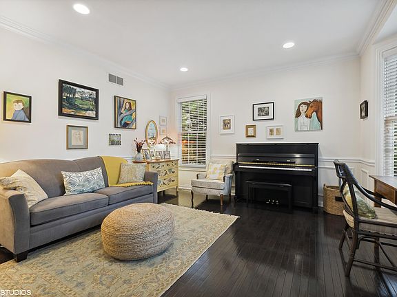 3rd image of 2550 Heritage Way