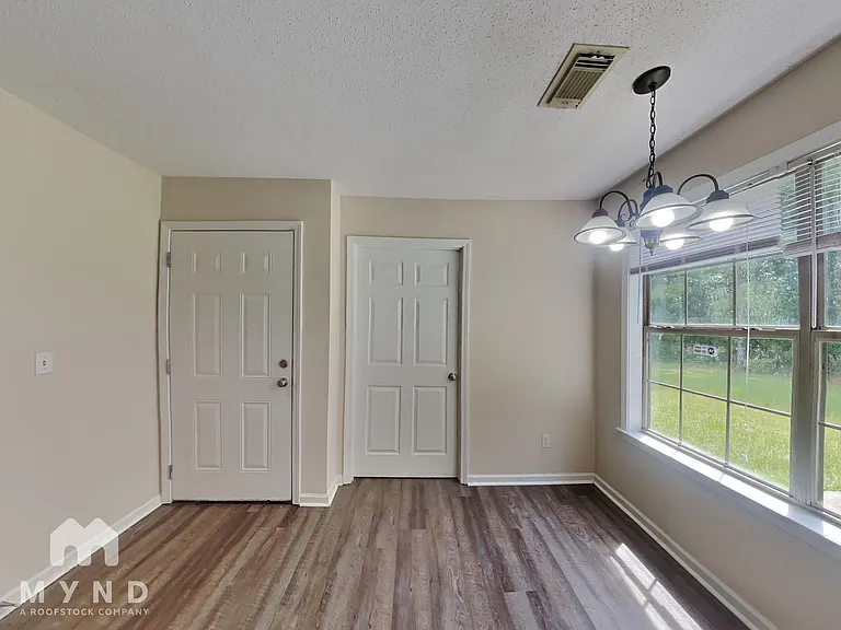 2263 Reece Blvd — Photo 4