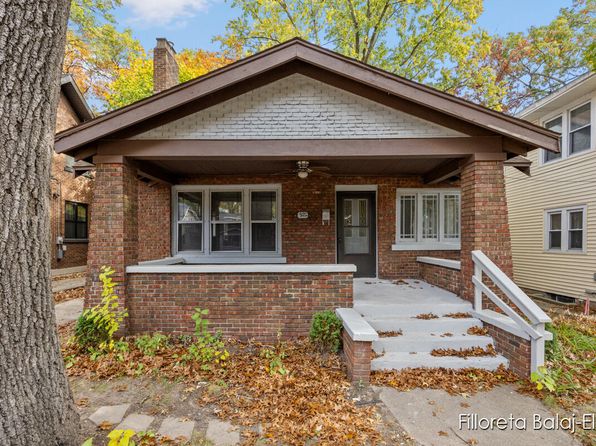 922 Calvin Ave SE, Grand Rapids, MI 49506