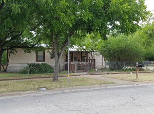 300 SW 4th Ave, Mineral Wells, TX 76067
