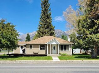 718 W Custer St, Mackay, ID 83251