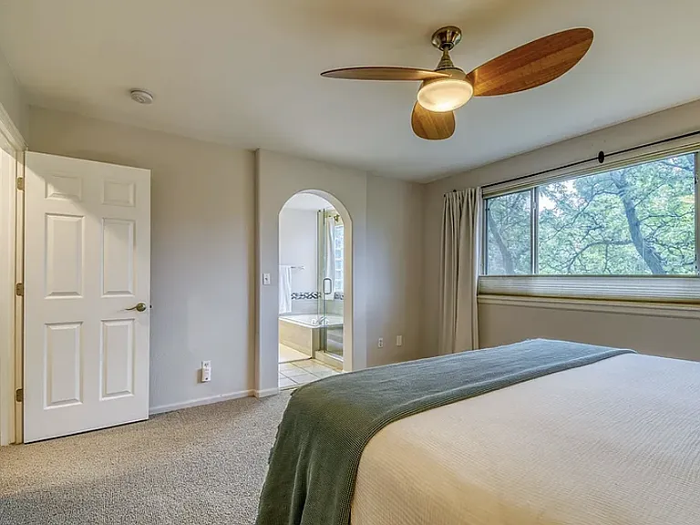 609 Briggs Pl — Photo 9