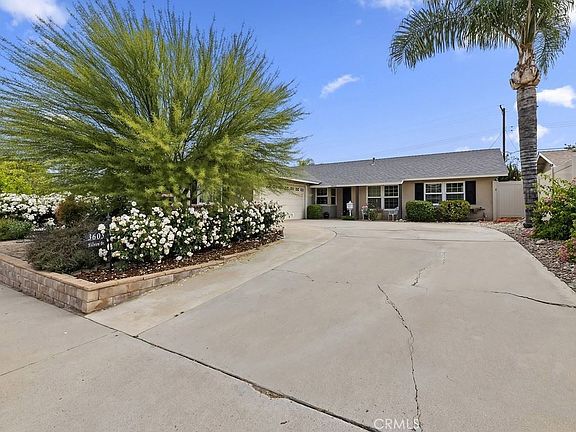2nd image of 3605 Hillview Dr