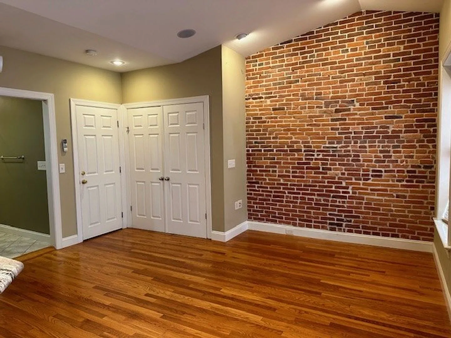 3rd Floor Efficiency For Rent In Harrisburg School District — Photo 3