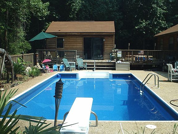 3rd image of 4802 Louvinia Dr