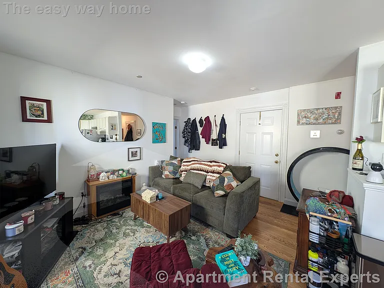 36 Roberts Rd #2 — Photo 4