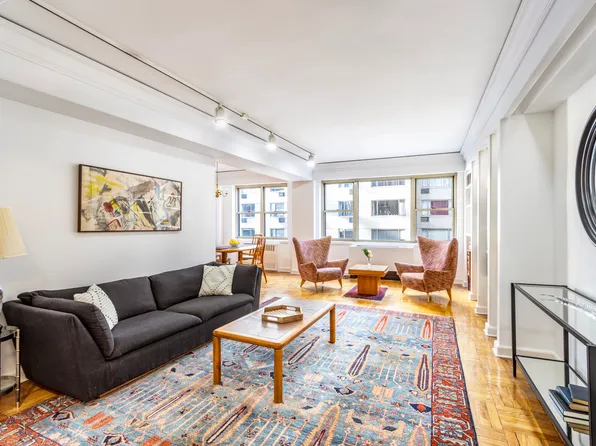 415 East 52nd Street image 1 of 13