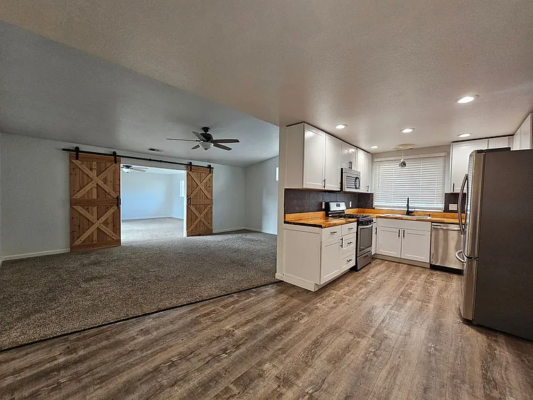 519 Rawe Peak Dr — Photo 5