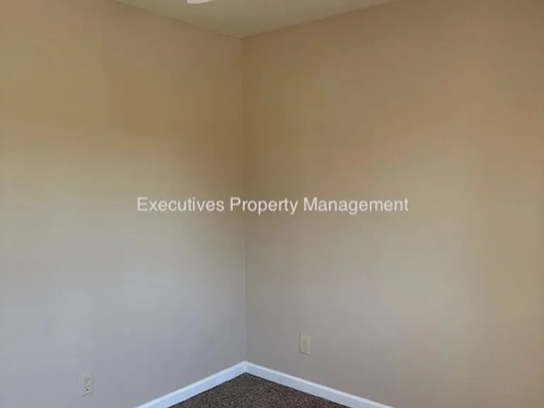 1103 Acapulco Ct — Photo 20