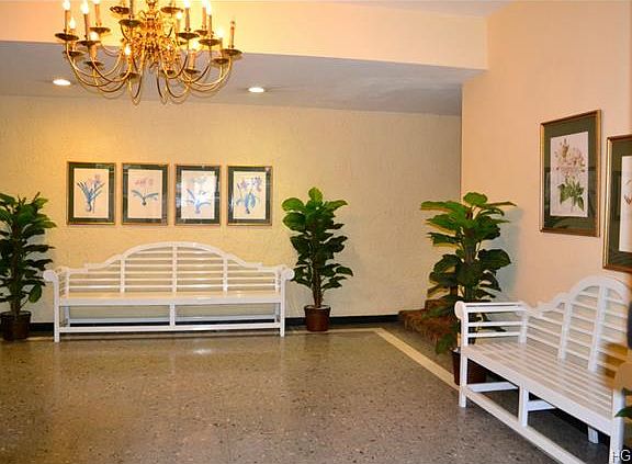 3rd image of 25 Lake St APT 5K