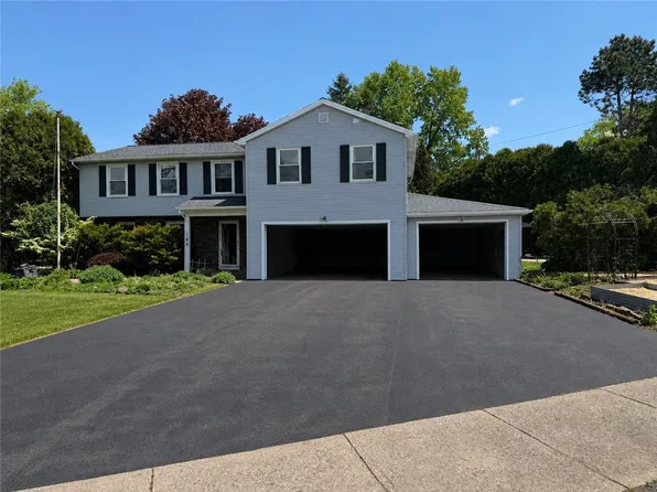104 Carmas Dr, Rochester, NY 14626