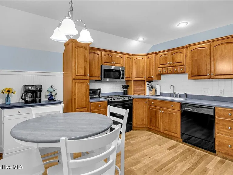 2 Saint Andrews Dr — Photo 29