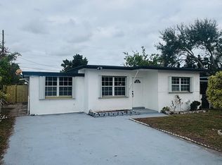 6237 SW 22nd St #2, Hollywood, FL 33023