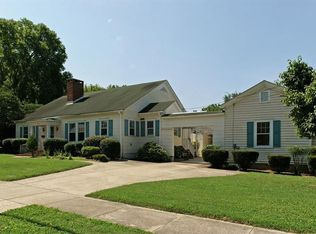 105 W College St, Louisburg, NC 27549