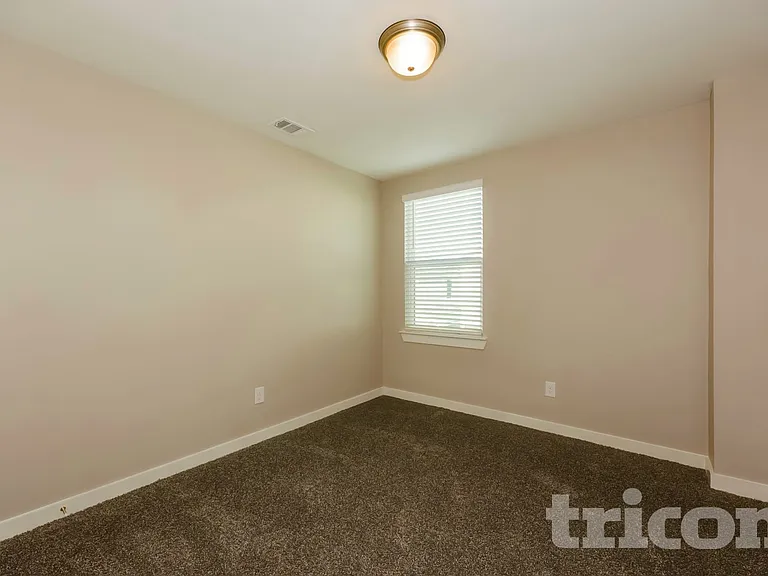 4303 Stonybrook Rd — Photo 12