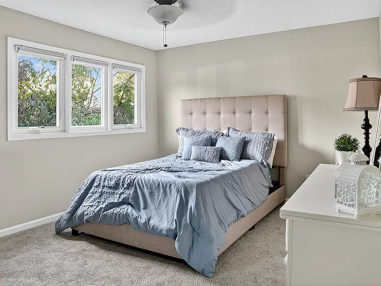 336 Crescent Spring Dr — Photo 9