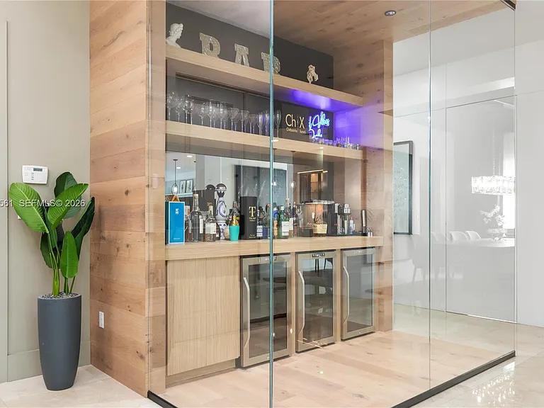 9529 Eden Roc Ct — Photo 33