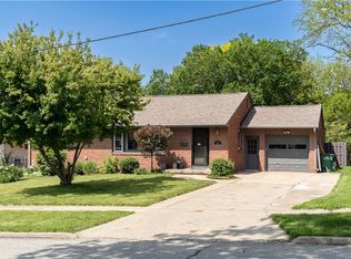 928 11th St, West Des Moines, IA 50265