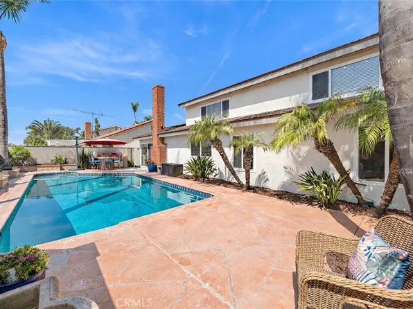 11088 Blue Allium Ave, Fountain Valley, CA 92708
