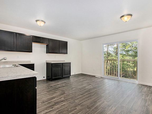 4th image of 10563 Richfield Ln