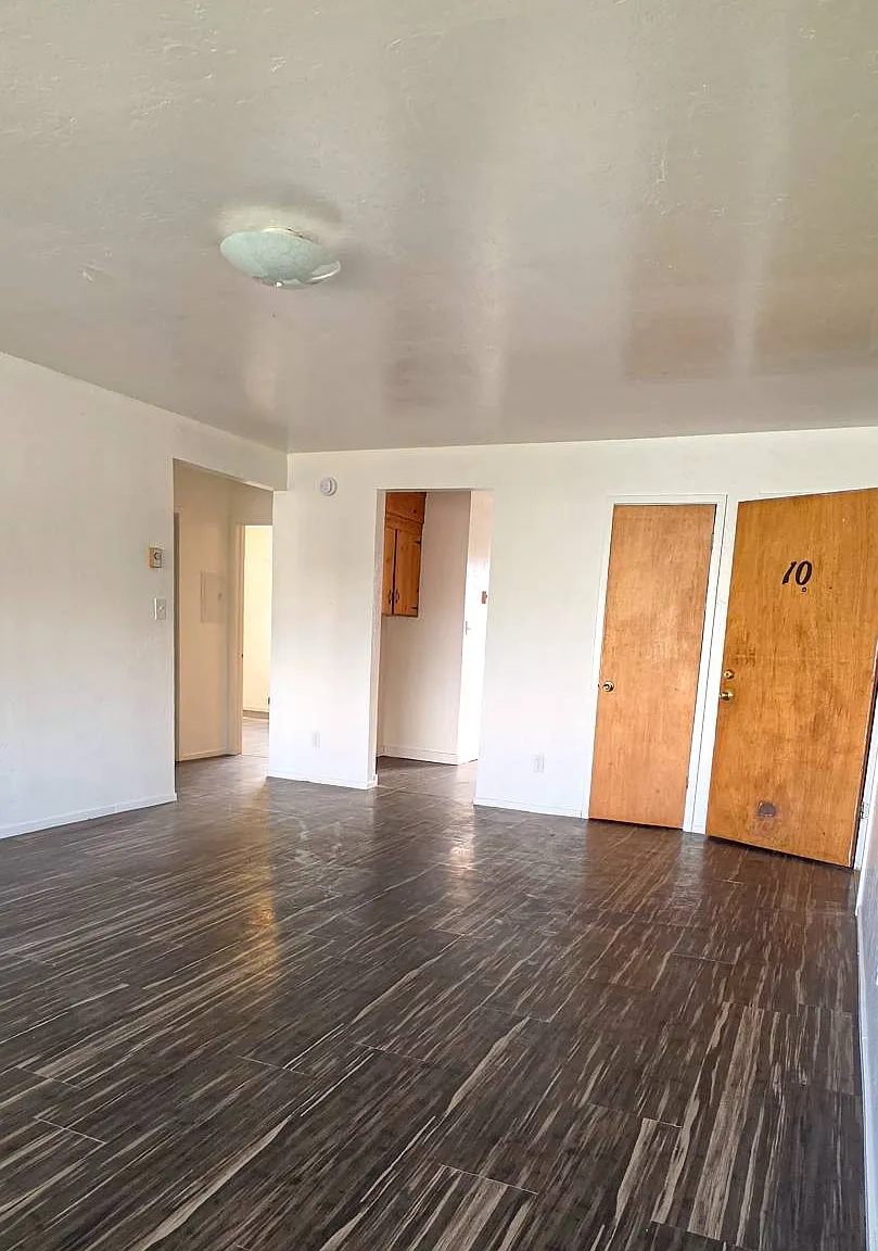 310 Moonlite Drive - 10 — Photo 4