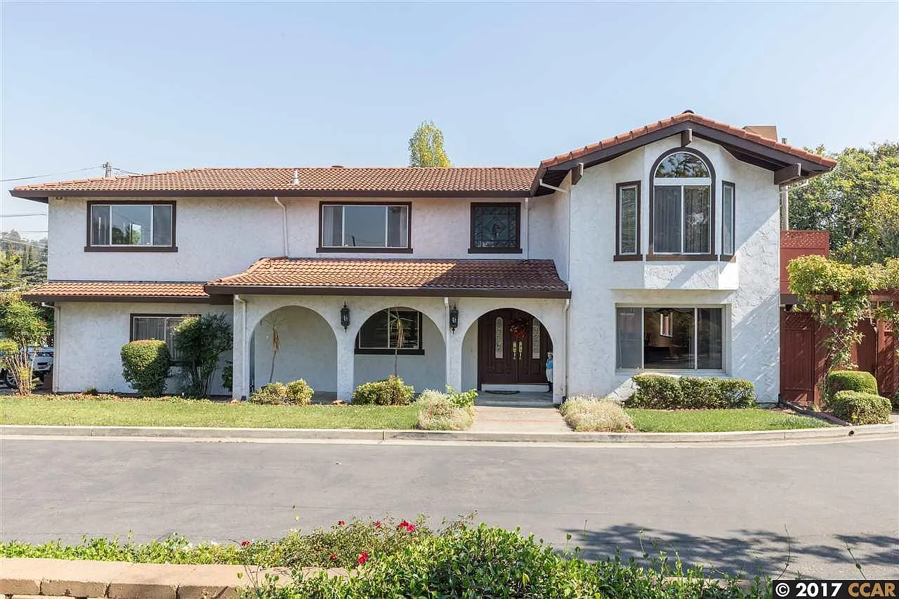 4431 James Ave photo 1