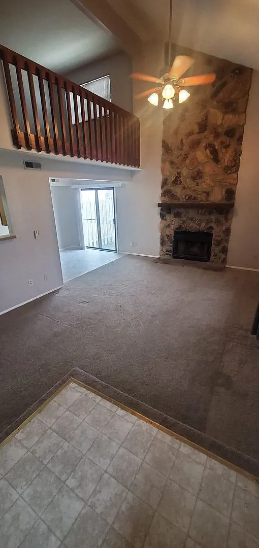 Cozy 2-bedroom 1.5 bath condo — Photo 4