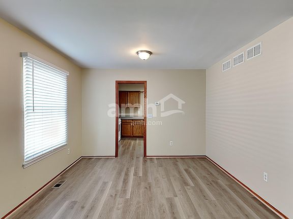 4th image of 21216 W Chastworth Ln