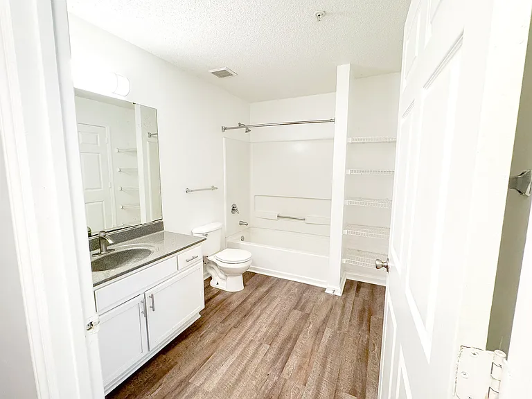 Northstone Apartments — Photo 17