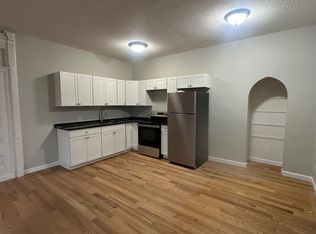 1129 Middlesex St #2, Lowell, MA 01851