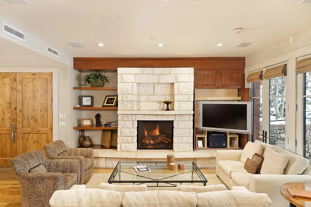 2 bed, 1903 sqft, $35,000 — Photo 2