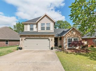 12 Bluestem Ln, Bella Vista, AR 72712