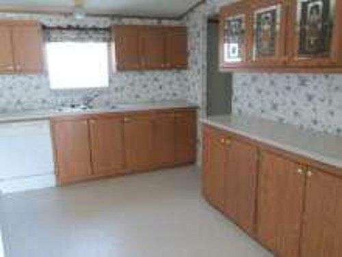2nd image of 28468 Spruce Dr