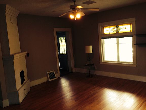 2nd image of 617 Erie St SE #1