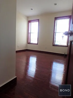 Rented by Bond New York | media 22